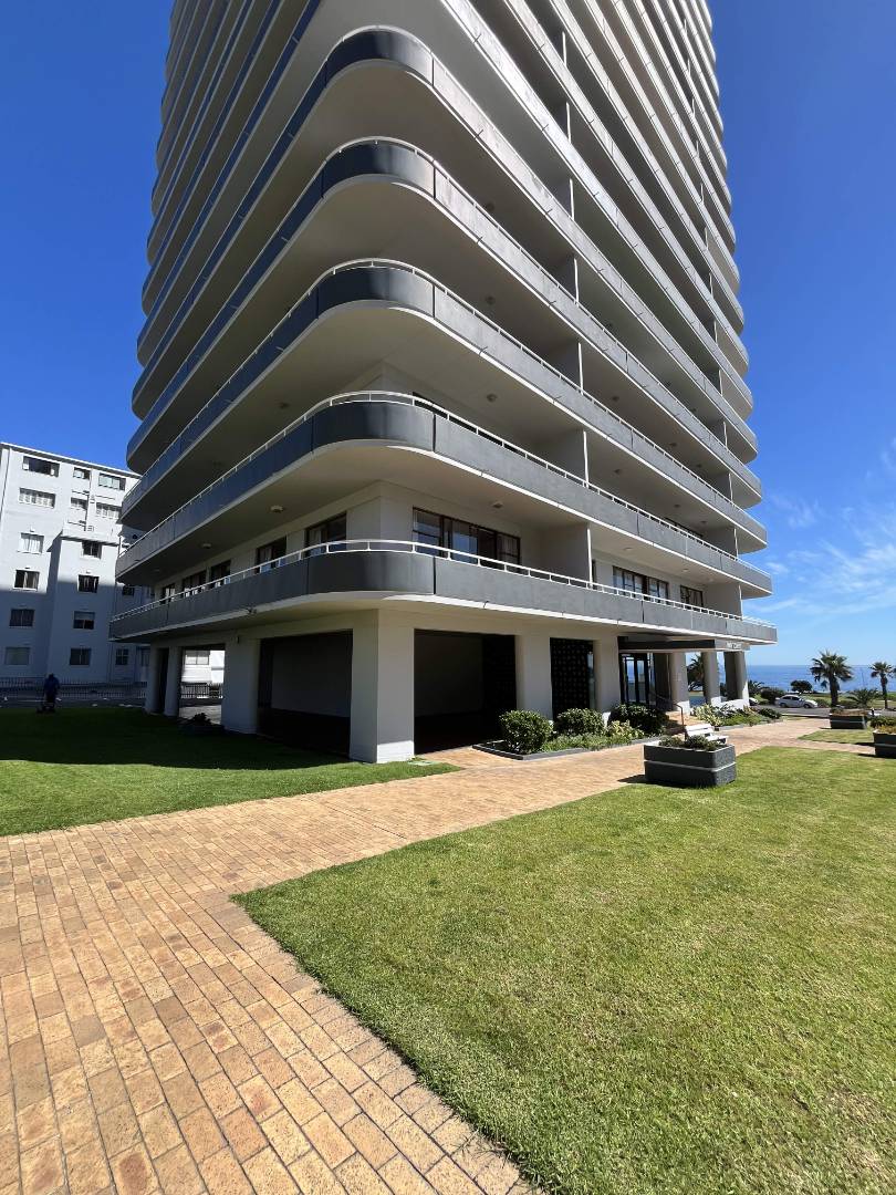 To Let 3 Bedroom Property for Rent in Sea Point Western Cape